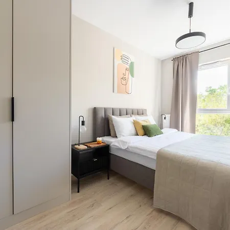 Platinum Apartment *